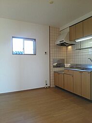 JR東海道本線 三河塩津駅 徒歩7分の賃貸アパート 2階2DKのリビング/ダイニング