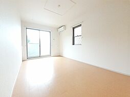 ロイヤルマウンテンI 101 1階1LDKのリビング/ダイニング