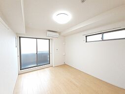 JR東海道・山陽本線 長岡京駅 徒歩12分の賃貸アパート 3階1Kのリビング/ダイニング