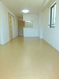 カルムメゾン 201 2階1LDKのリビング/ダイニング