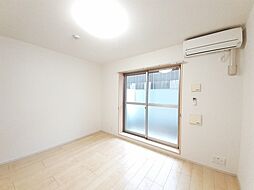 近鉄京都線 上鳥羽口駅 徒歩11分の賃貸マンション 1階1Kのリビング/ダイニング