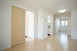 西武池袋線 東久留米駅 バス11分 御成橋下車 徒歩2分の賃貸アパート 1階1LDKのリビング/ダイニング