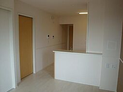 ファミーユ南山 2階2LDKのリビング/ダイニング