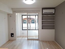 ボンヌ　シャンス　ｅ 102 1階ワンルームのリビング/ダイニング