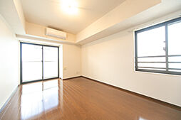 都営大江戸線 西新宿五丁目駅 徒歩6分の賃貸マンション 9階1Kのリビング/ダイニング