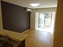 伊勢鉄道 鈴鹿サーキット稲生駅 徒歩13分の賃貸アパート 1階1LDKのリビング/ダイニング