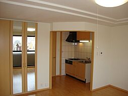 名古屋市営鶴舞線 庄内緑地公園駅 徒歩10分の賃貸マンション 2階1Kのリビング/ダイニング