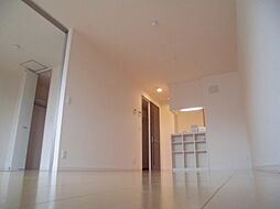 レクレドール 305 3階1LDKのリビング/ダイニング