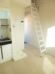 京急本線 鶴見市場駅 徒歩3分の賃貸アパート 1階ワンルームのリビング/ダイニング