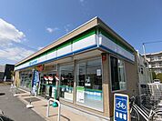 【コンビニエンスストア】ファミリーマートソフトピア南店まで650ｍ