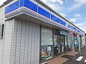 【コンビニエンスストア】ローソン江木町東店まで180ｍ