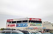 【ホームセンター】コーナン　摂津鳥飼西店まで700ｍ