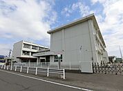 【小学校】南小学校まで400ｍ