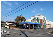 【スーパー】ＢＡＳＩＣpremium西条店まで1000ｍ