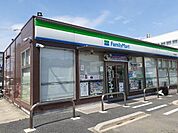 【コンビニエンスストア】ファミリーマート 伏見横大路店まで300ｍ