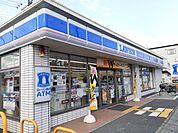【コンビニエンスストア】ローソン 羽束師菱川店まで220ｍ