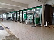 【銀行】りそな銀行様まで1300ｍ