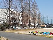 【小学校】笠間市立友部第二小学校まで850ｍ
