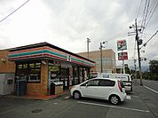 【コンビニエンスストア】セブンイレブン亀岡横町五葉乃松酒店まで624ｍ