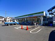 【コンビニエンスストア】ファミリーマート 館林大街道店まで1100ｍ