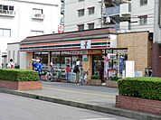 【コンビニエンスストア】セブンイレブン春日部西口店まで288ｍ