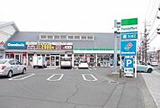 【コンビニエンスストア】ファミリーマート飯泉店まで450ｍ