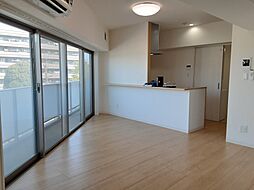 T-ONEビル 304 3階1LDKのリビング/ダイニング