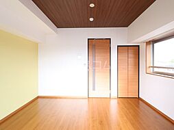 ベルフルール弐番館 3階1Kのリビング/ダイニング