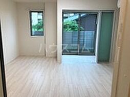 カーサグリチネ 105 1階1Kのリビング/ダイニング