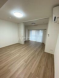 クレストコート新宿山吹町 203 2階2LDKのリビング/ダイニング