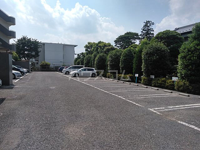 7 / 12