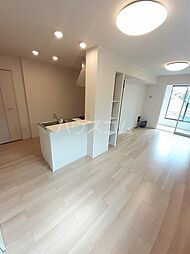 バインドウィード 101 1階1LDKのリビング/ダイニング