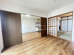 ヴィブレ司 301 3階3DKのリビング/ダイニング