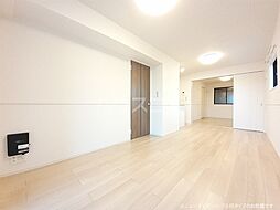 フォンテーヌ 102 1階1LDKのリビング/ダイニング