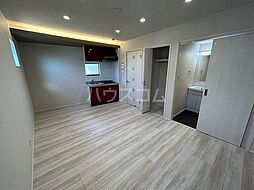 ラハトルク 201 2階ワンルームのリビング/ダイニング