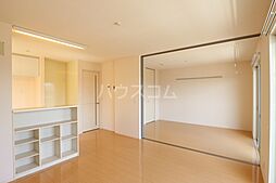 グラシューズII 202