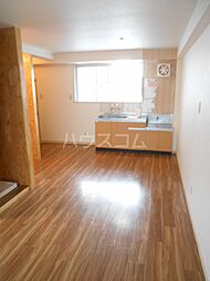 フローラ9 922 2階1LDKのリビング/ダイニング