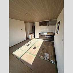 INABELL A棟 202 2階1LDKのリビング/ダイニング