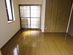 フローラ春日 106