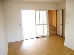 ステージハッピーライフ（ＳＴＡＧＥ　ＨＡＰＰＹ　ＬＩＦＥ） 00202 2階2DKのリビング/ダイニング