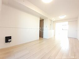 東武小泉線 西小泉駅 徒歩16分の賃貸アパート 2階2LDKのリビング/ダイニング