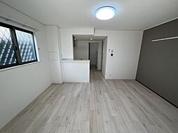 阪急宝塚本線 曽根駅 徒歩3分の賃貸アパート 1階1LDKのリビング/ダイニング