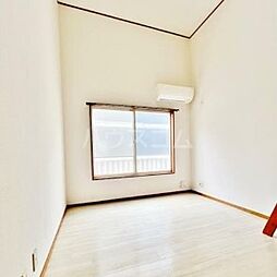 京王線 調布駅 徒歩19分の賃貸アパート 1階ワンルームのリビング/ダイニング