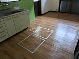 池尻町戸建貸家 1 1階5LDKのリビング/ダイニング