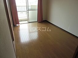 小島マンション 4階2DKのリビング/ダイニング