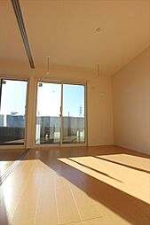 東武伊勢崎線 新越谷駅 徒歩9分の賃貸アパート 3階1LDKのリビング/ダイニング