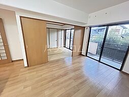 フラワーヒル小田原 303 3階3LDKのリビング/ダイニング