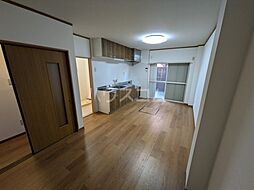 二葉商会　浅井貸家 3 1階4LDKのリビング/ダイニング