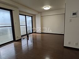 都営新宿線 一之江駅 徒歩15分の賃貸マンション 3階2LDKのリビング/ダイニング