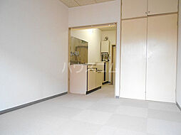 ホワイトセゾン 203 2階ワンルームのリビング/ダイニング